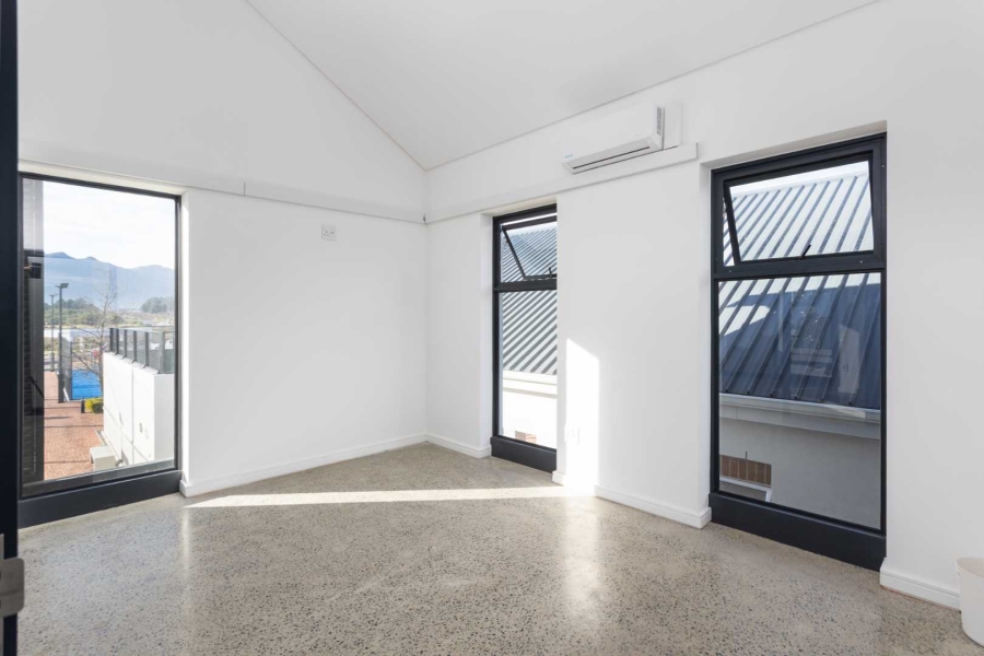 To Let commercial Property for Rent in Val De Vie Estate Western Cape